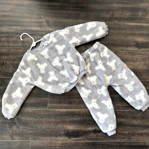Baby Gap 2-Piece Polar Bear Fleece Sweatshirt & Sweatpants Set - 18-24 months - Picture 1 of 5